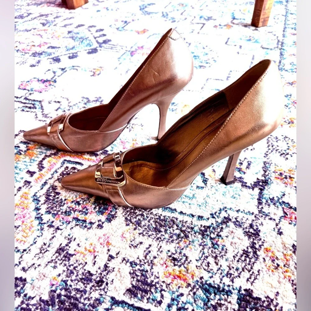 BCBGeneration Metallic Pointed Toe Heels with Buckle Detail – Elegant Pumps